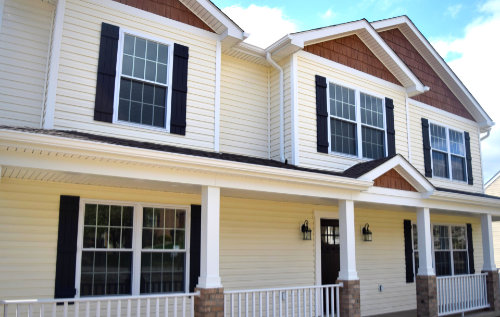  Shady Oaks Front Exterior Close Up   thumb  